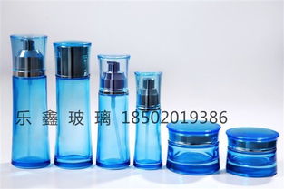 广州乐鑫玻璃制品厂 专业供应各类化妆品玻璃瓶，定制韩国高档套装